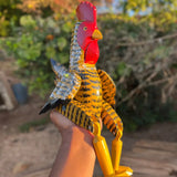 galinha-articulada-madeira-ocre