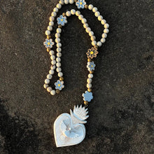 colar-de-mesa-com-divino-espirito-santo-rustico-detalhes