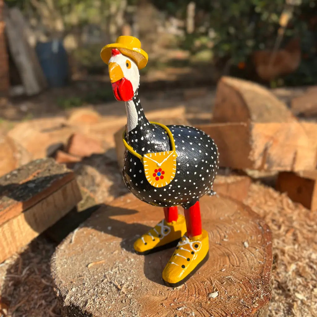 galinha-d'angola-charmosa-amarela