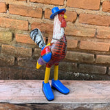 galo-charmoso-com-pintura-patchwork-madeira-vermelho